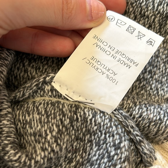 Brand New Cardigan - Picture 8 of 8